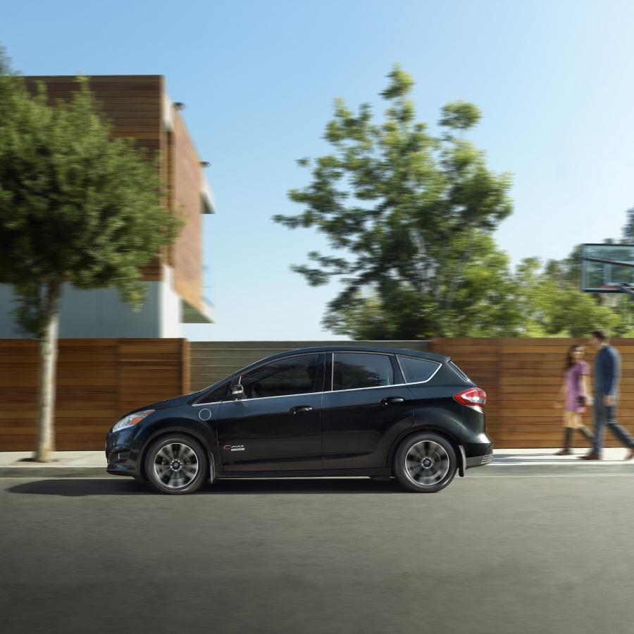  Ford C-Max Energi 2016 года  (NA) (фото 2 из 5)